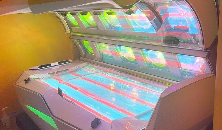 Solarium Κοντά μου Χωρίς Αυτοκίνητο: Μετρό, Τραμ και Διαδρομές με τα Πόδια